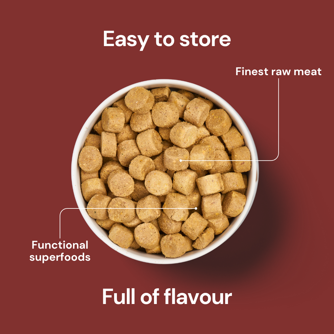 Freeze Dried Food - Chicken 225g: easy to store, finest raw meat, freeze-dried for full flavour.
