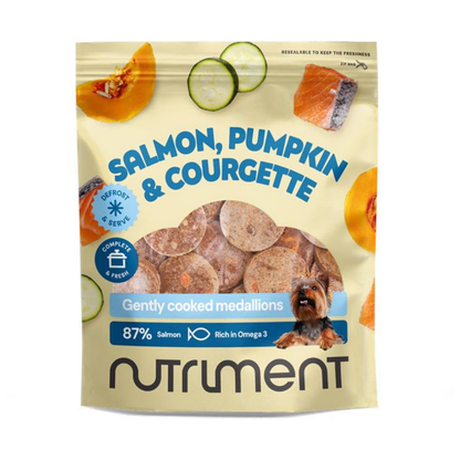 Fresh Medallions - Salmon 800g: highly digestible dog food with pumpkin & courgette medallions.