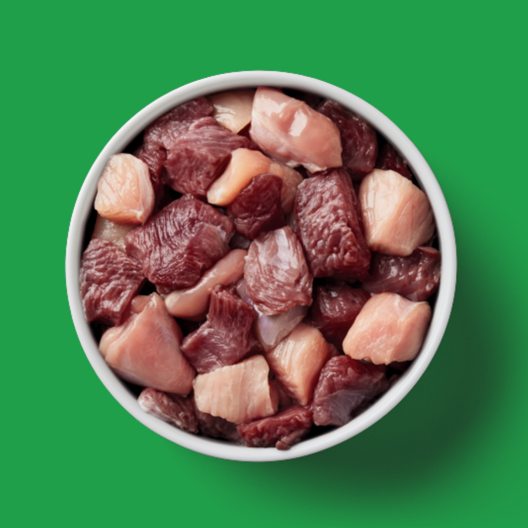 Cat Raw Venison & Turkey 500g Christmas Limited Edition, grain free cat food, on a green background.